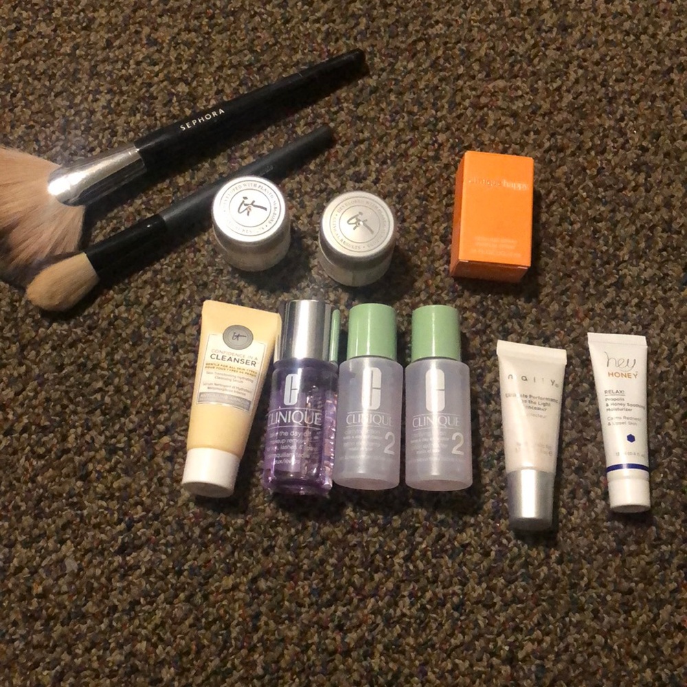 skincare sample set WITH TWO BRUSHES